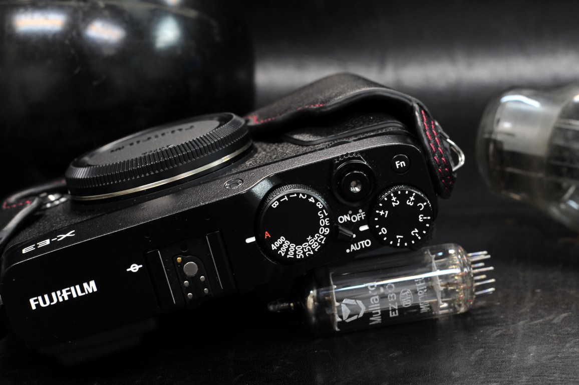 富士xe3 用カメラケース Fujifilm XE3 相機皮套 Leather half case by KAZA