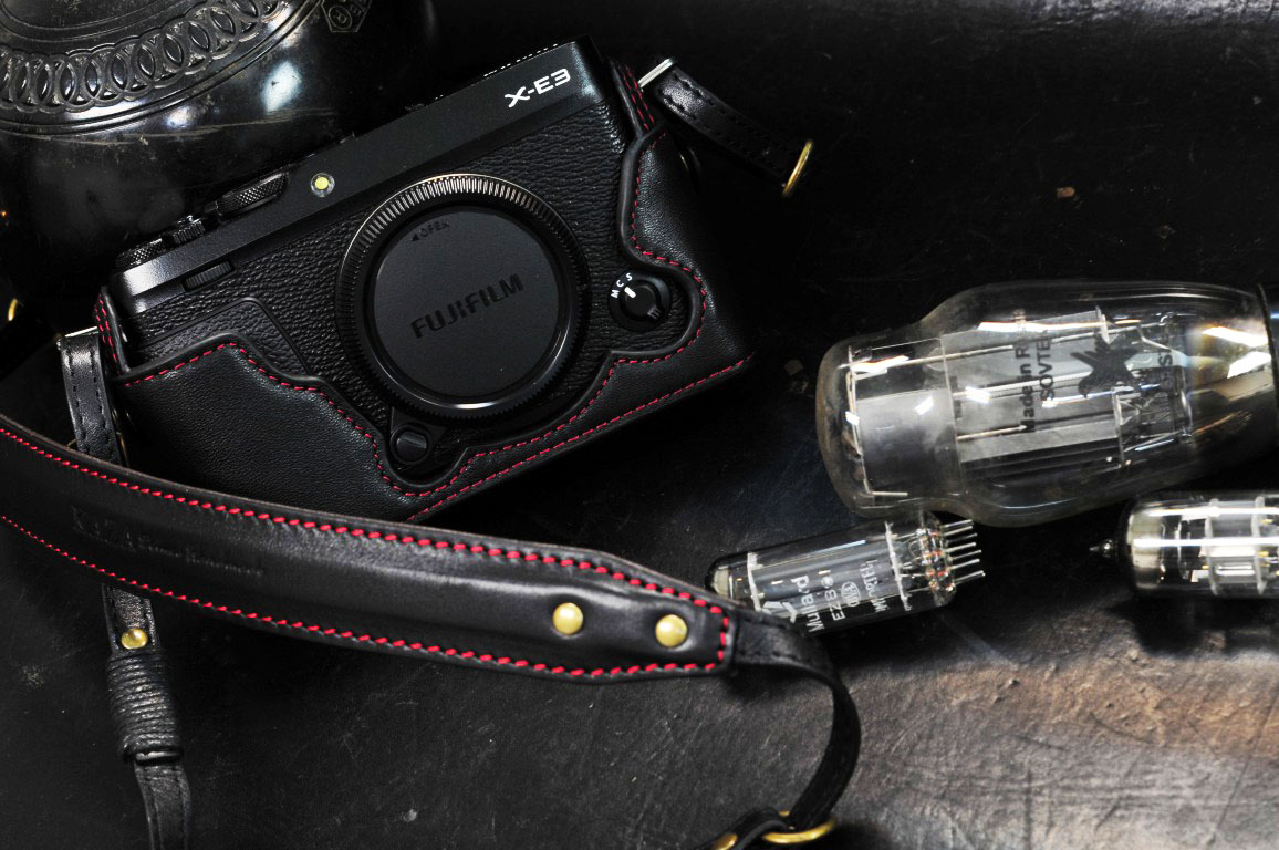 富士xe3 用カメラケース Fujifilm XE3 相機皮套 Leather half case by KAZA