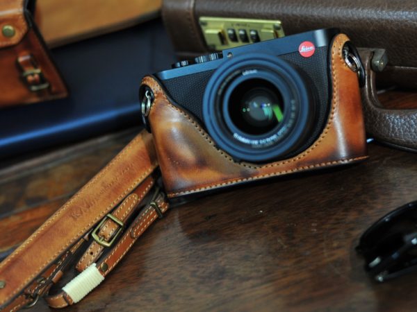 ライカ Q 用カメラケース Leica Q 相機皮套 Leica Q Leather case by KAZA