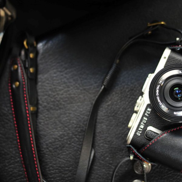 Olympus E-PL8 相機皮套 Leather case オリンパス E-PL8 カメラケース by KAZA