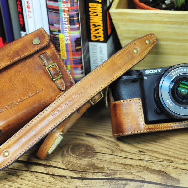 SONY A6300 相機皮套 Leather half case / case set ソニー A6300 用カメラケース by KAZA