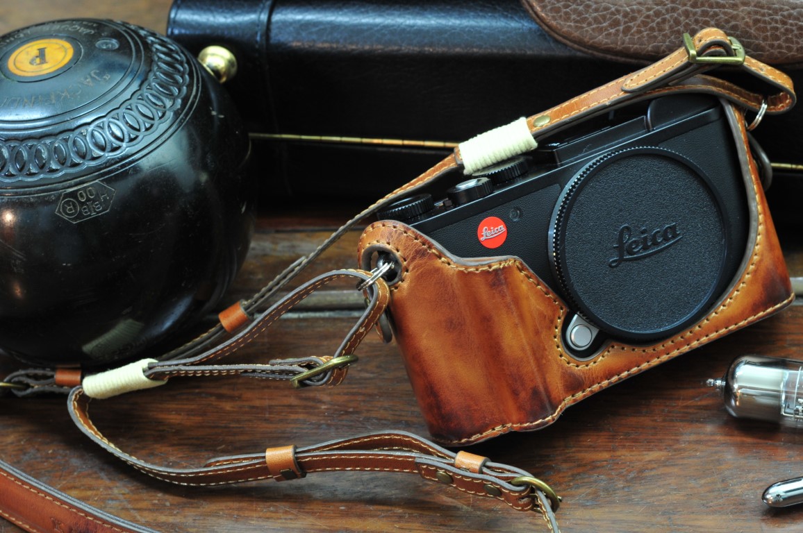 Leica(ライカ)シリーズ 革カメラケース - Kaza-deluxe