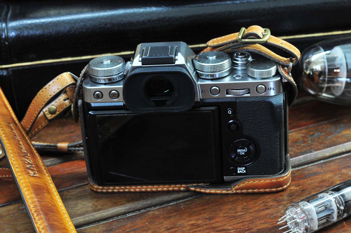 XT3 leather half case,X-T3 leather half case,XT3 相機皮套,XT3 革のケース