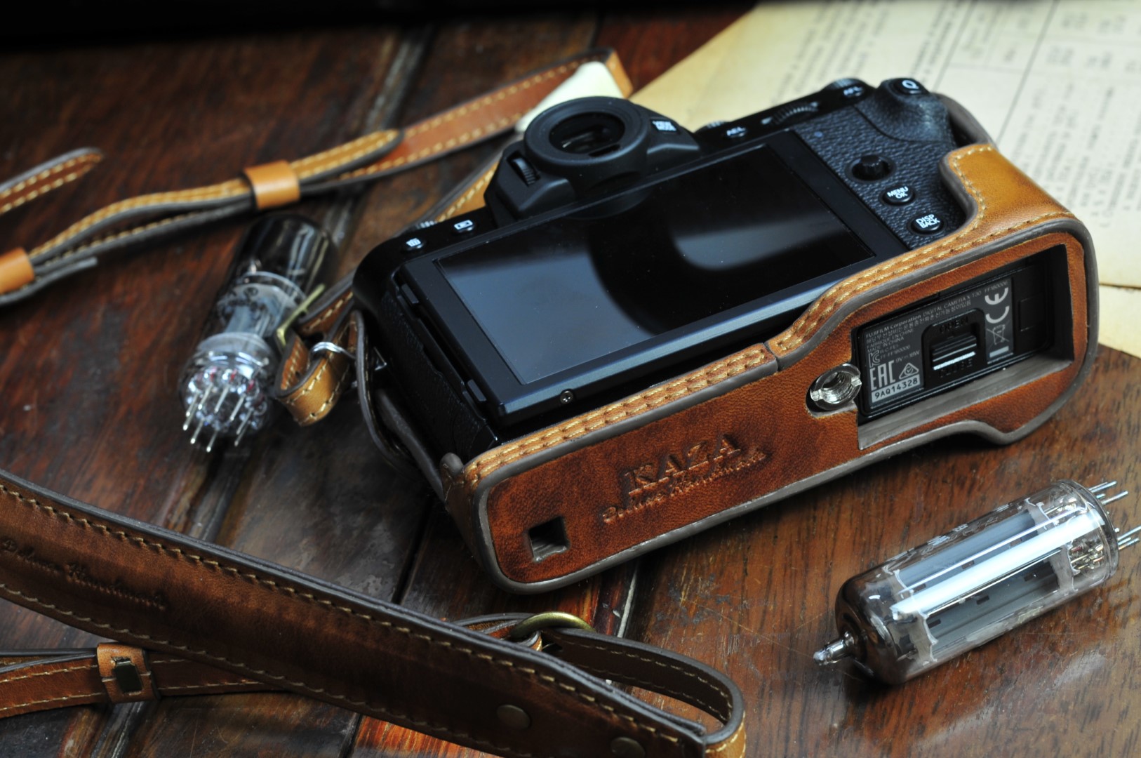 Miri Camera Case - Fujifilm X-T30 | Vincov Camera Bags and Cases