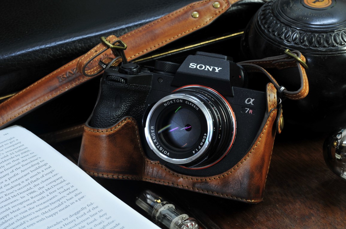 Sony a7r4 a7r iv review, a7r4 a7r iv leather case, a7r4 a7r iv half case, a7r4 a7r iv camera case