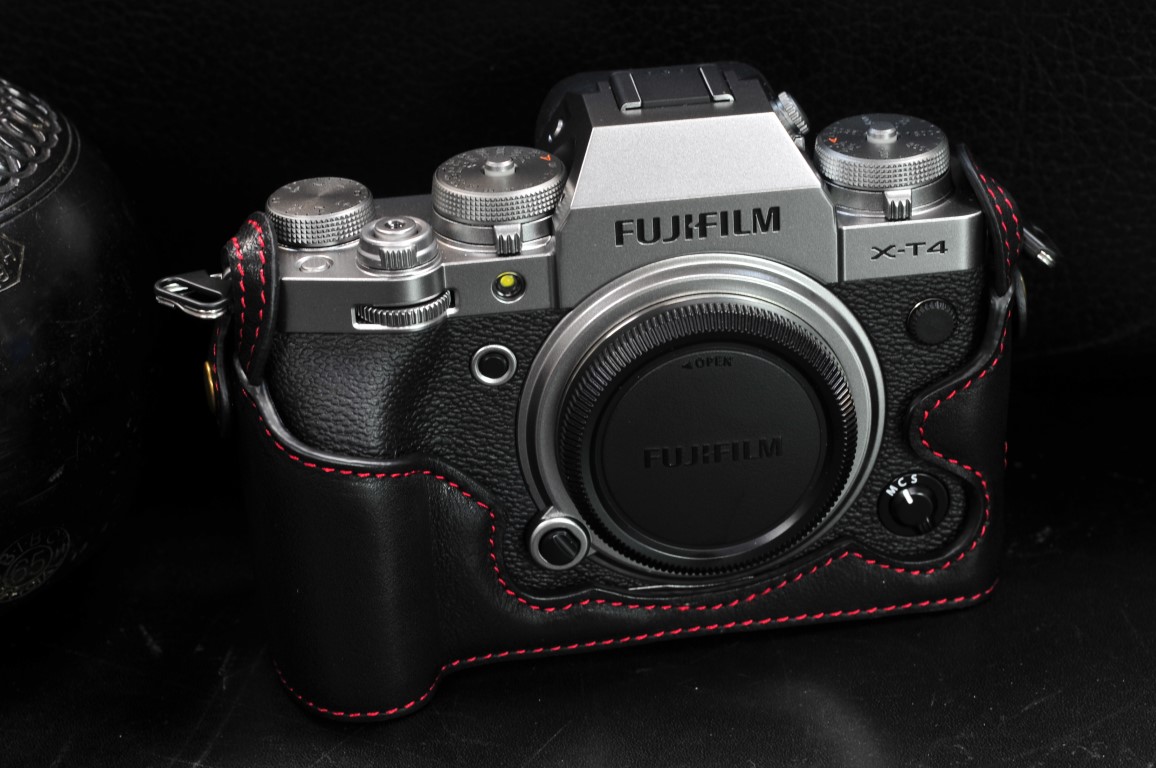 Fujifilm x-t4相機皮套, x-t4 leather case, fujifilm xt4カメラケース, フジフィルムxt4ボディケース, x-t4 half case,