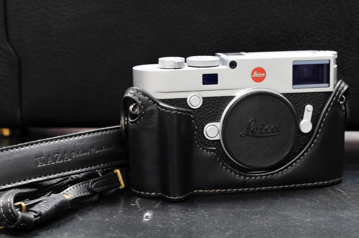 Leica M10 ブラッククローム　Arte di manoケース付き