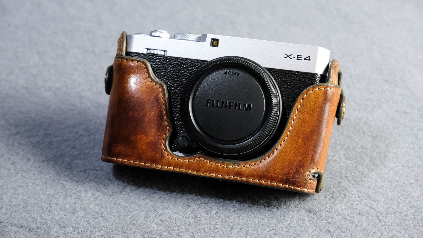 Fujifilm X-E4用カメラケース, Fujifilm X-E4 相機皮套, Fujifilm X-E4 leather case, Fujifilm X-E4 half case, 富士フイルム XE4革製ケース, 富士フイルム XE4レザーケース, 富士フイルム XE4ボディケース,