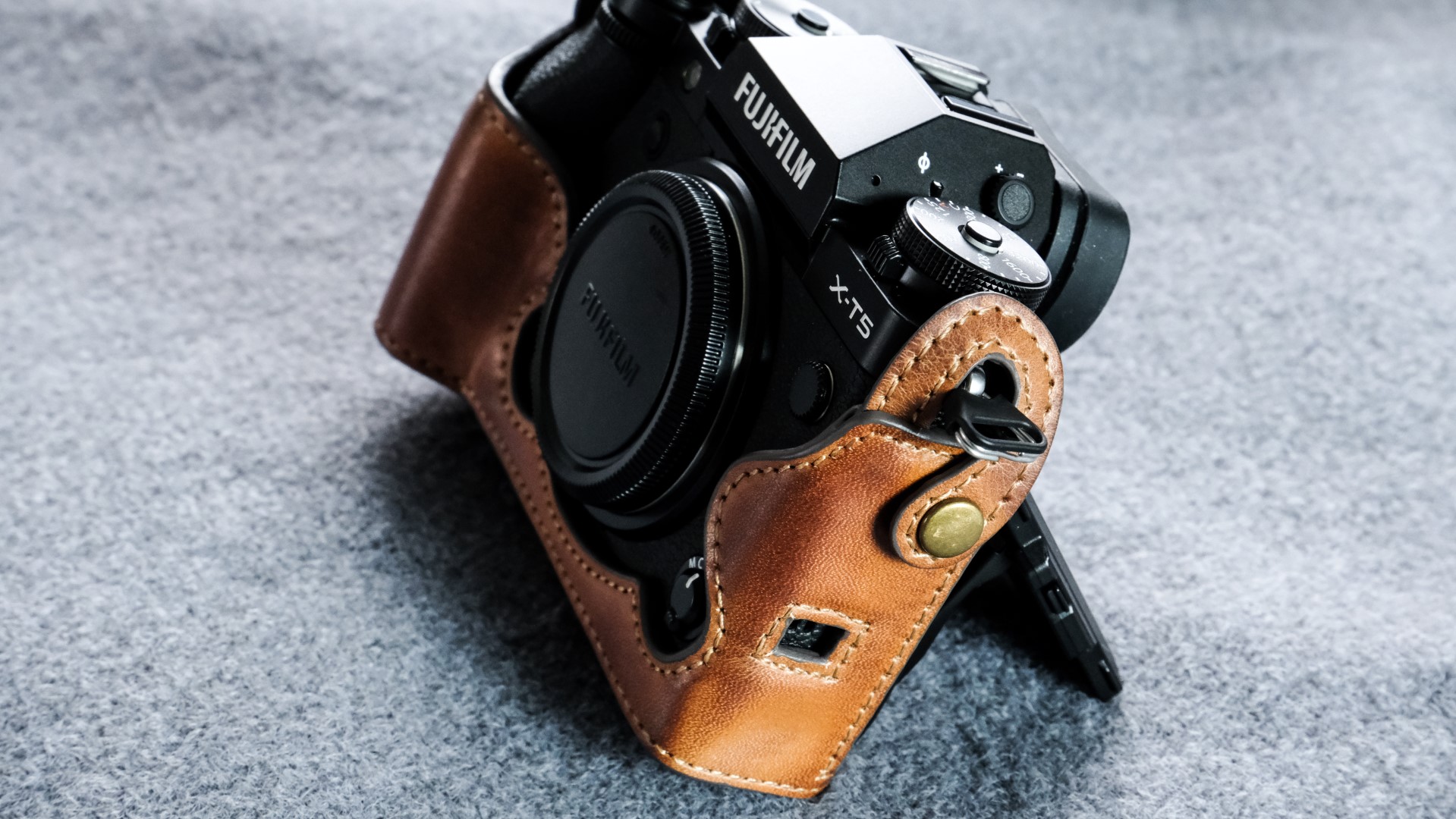 Fujifilm X-t5用カメラケース,
Fujifilm X-t5相機皮套,
Fujifilm X-t5 leather case,
Fujifilm X-t5 half case