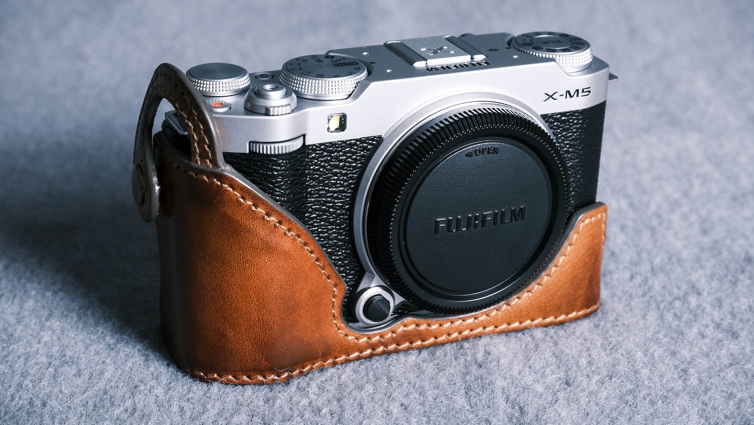 fujifilm Xm5 leather case ,Xm5 レザーケース, xm5 ハーフケース, xm5 half case