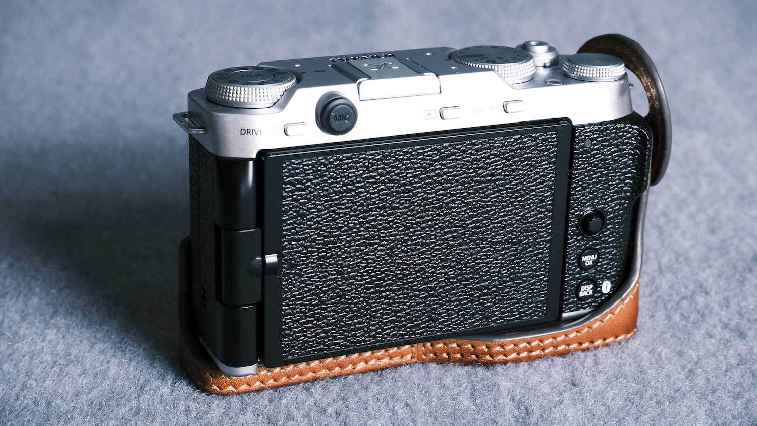 fujifilm Xm5 leather case ,Xm5 レザーケース, xm5 ハーフケース, xm5 half case