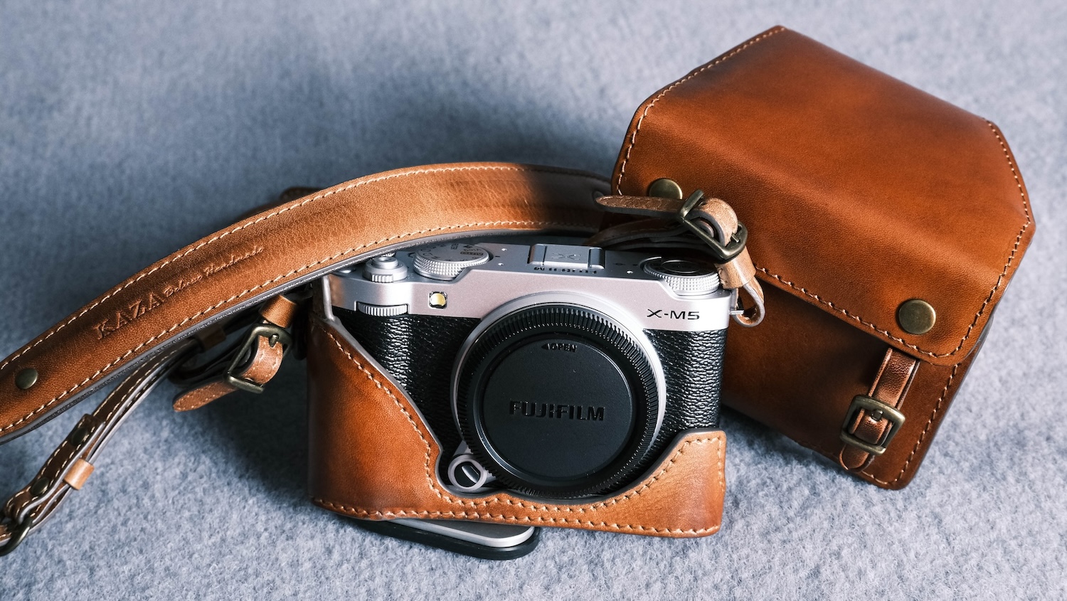 fujifilm Xm5 leather case ,Xm5 レザーケース, xm5 ハーフケース, xm5 half case