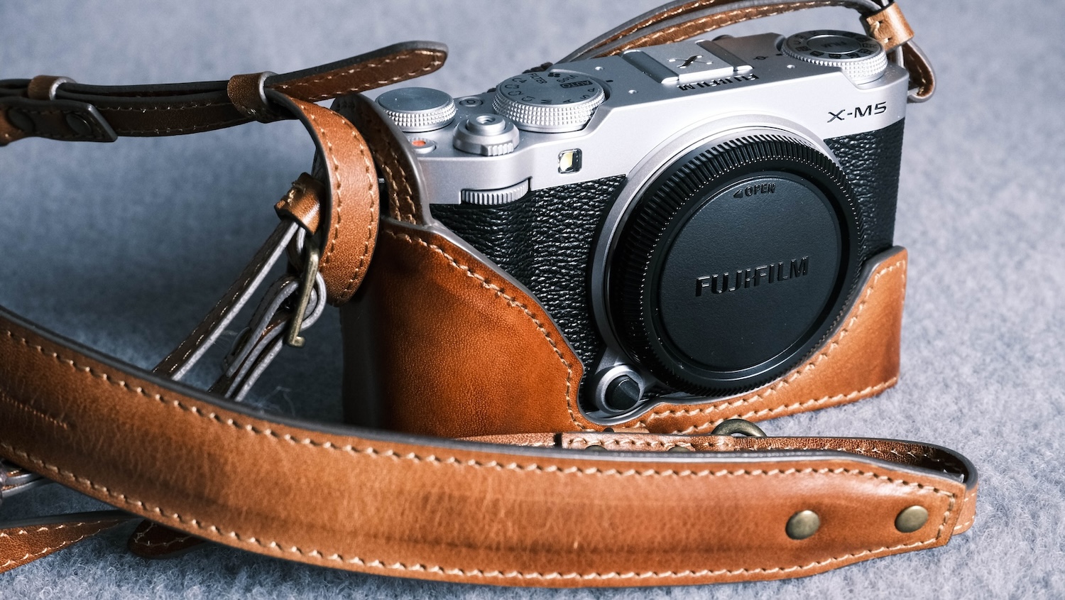 fujifilm Xm5 leather case ,Xm5 レザーケース, xm5 ハーフケース, xm5 half case